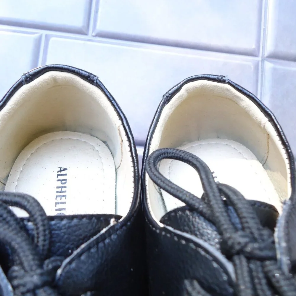 NWOT. SIZE 22.5 / 35. Alpheligance Boy's Kids Black Oxford Leather Dress Shoes.